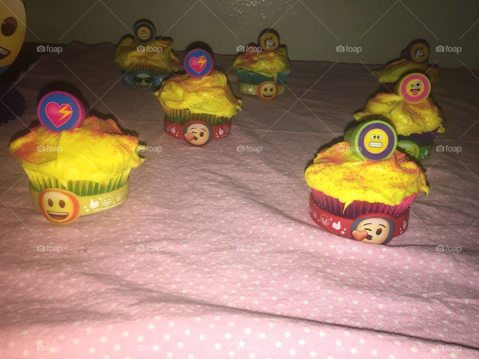 Who doesn’t love cupcakes? Crazy people; that’s who! These cute, Emoji-themed cupcakes were thrown together last-minute for my daughter’s second birthday!