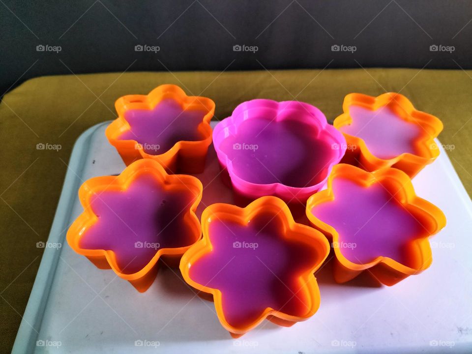 image of pudding made of dragon fruit with star print