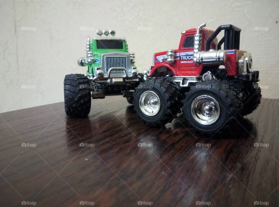 Игрушки машинки