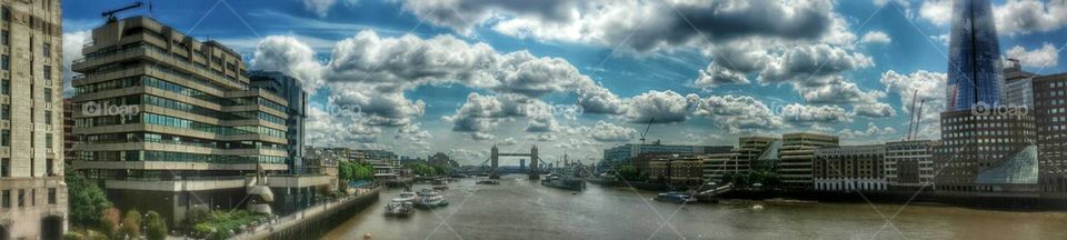 pano tower bridge 