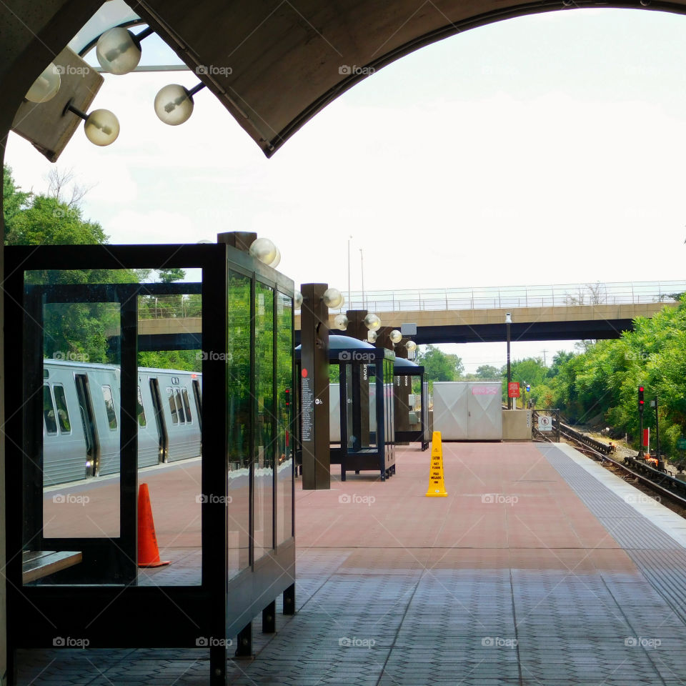 A personal viewpoint of what I observe while commuting by car,by bus, by horse drawn coach, and by subway train! 