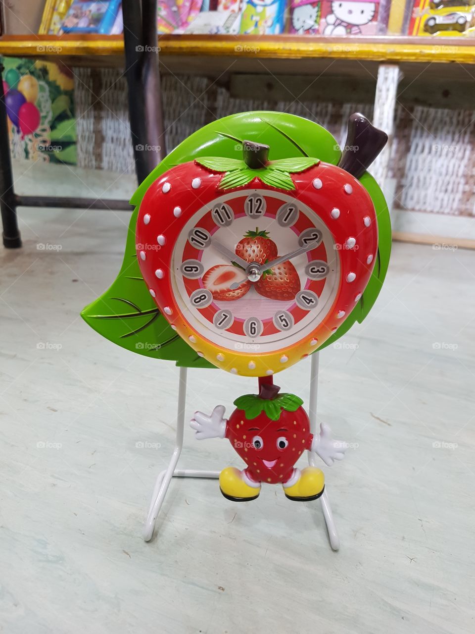 stoberry clock