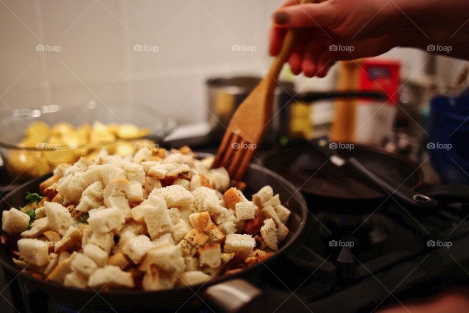 Cooking stuffing 