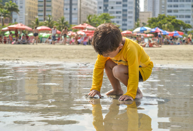 Menino na Praia