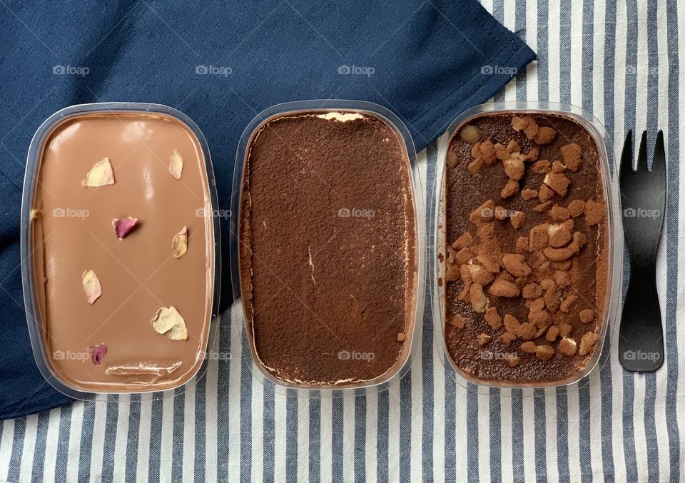 Tiramisu flavours in classic , and nut crunch 