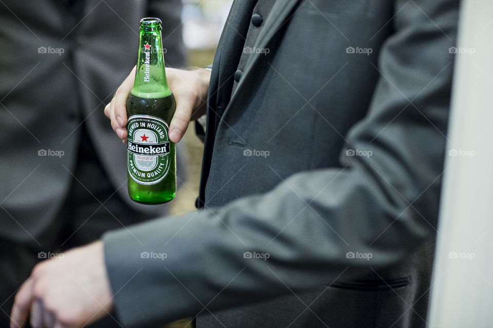 beer
suit
man
business 