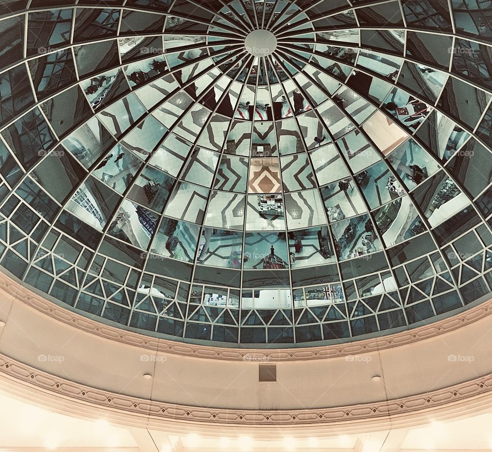 My image in the middle of a dome !