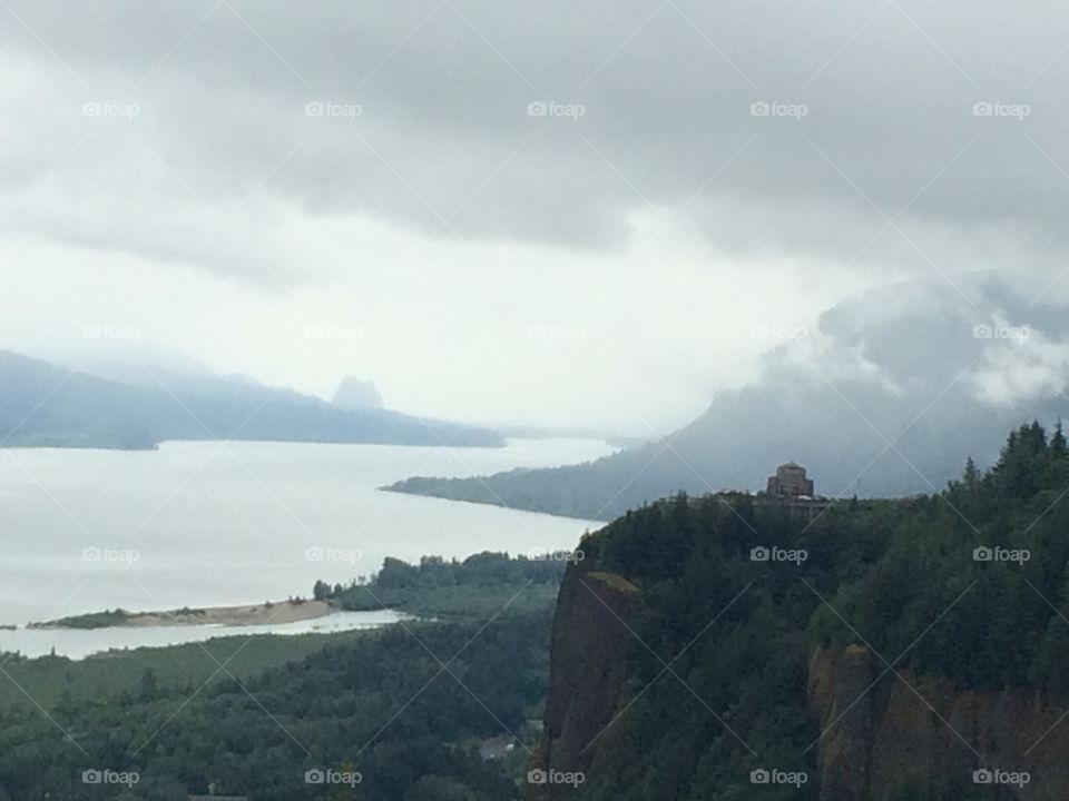 Columbia River Gorge, with a view of the famous Vista House. 
