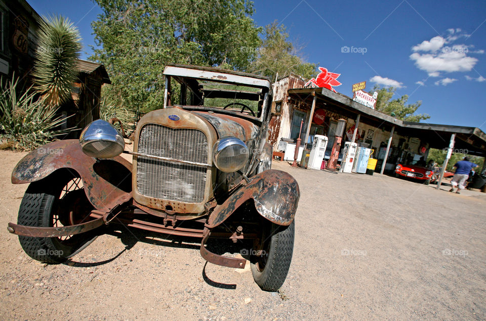 Vintage Ford on Route 66