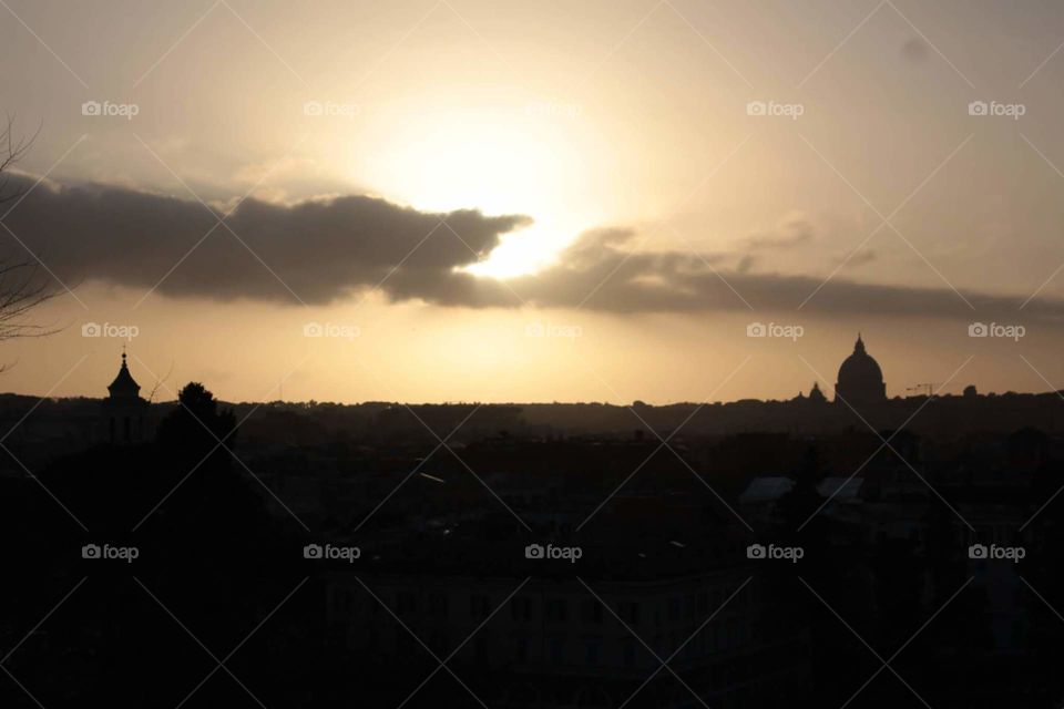 Roma al tramonto in un giorno di Gennaio