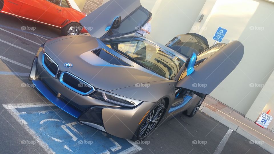 BMW I8at the car show