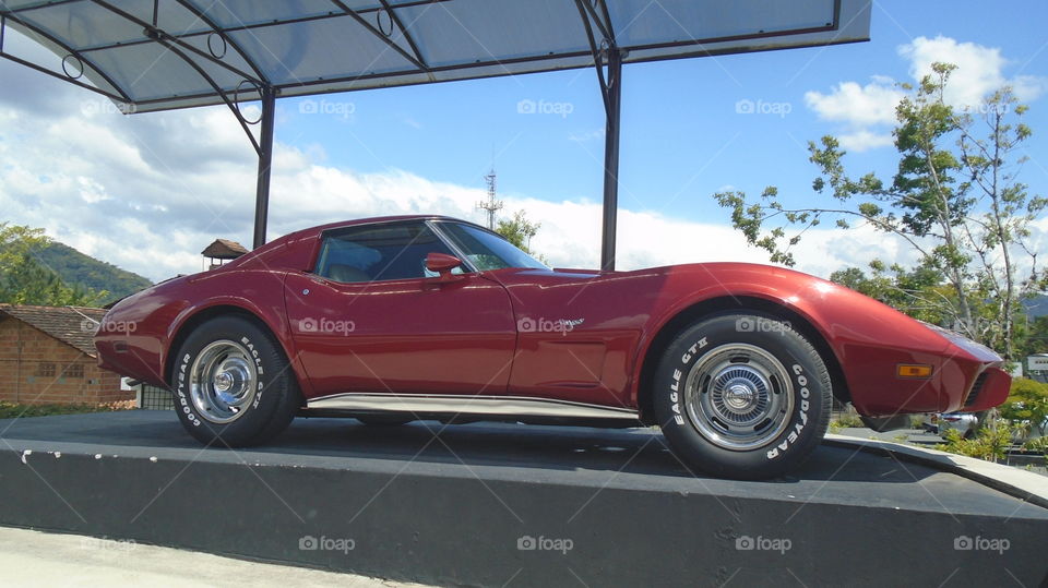 old older car 🚗 corvette