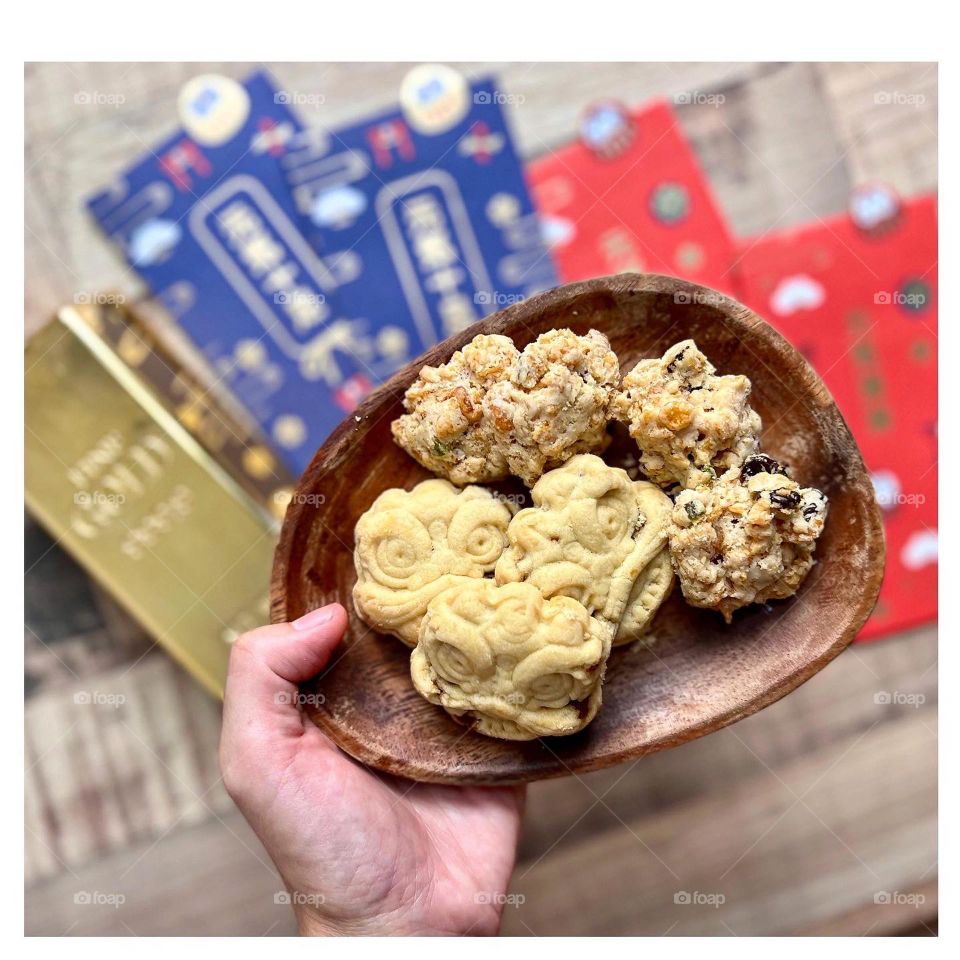 Homebakes Lion head pineapple tarts and fruity cornflakes 