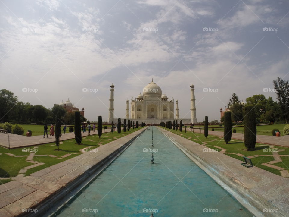 Taj Mahal. Amazing... Simply amazing