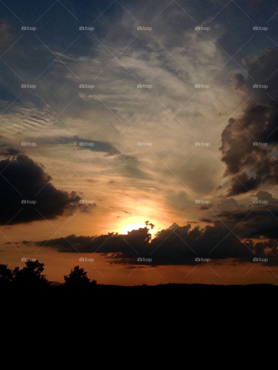 Sunset,nothing more beautiful than the free sky,bright clouds