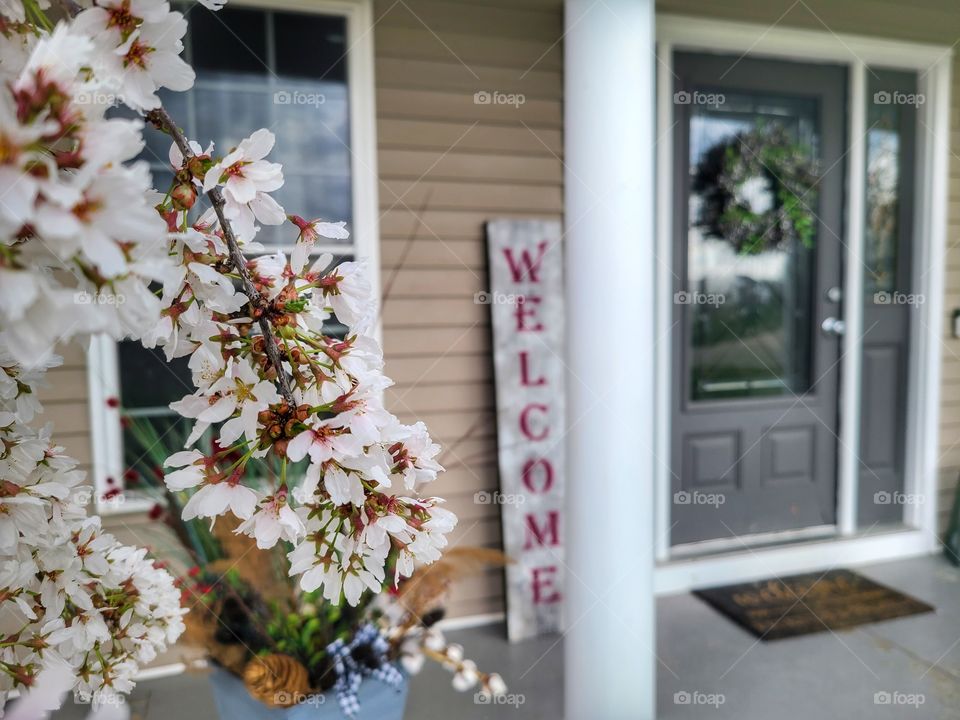 welcome flowers at the door