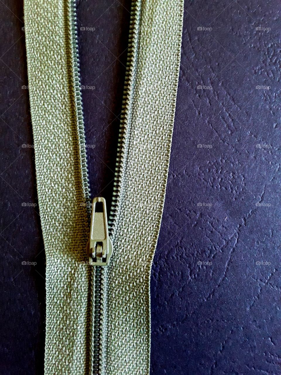 symmetry everywhere:zipper