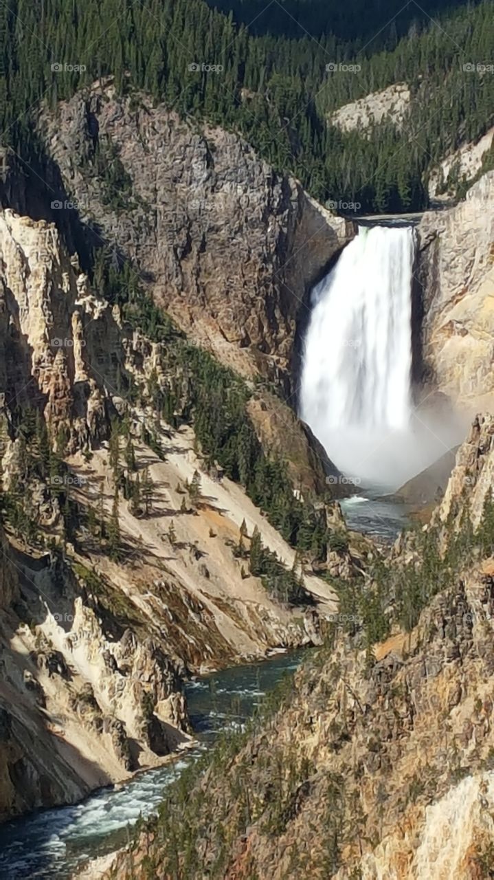 Waterfall Yellowstone