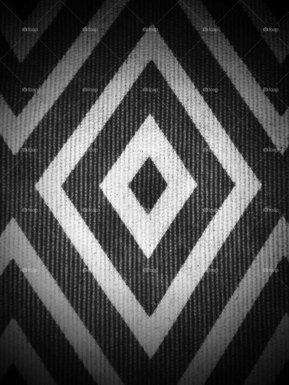 B&W pattern