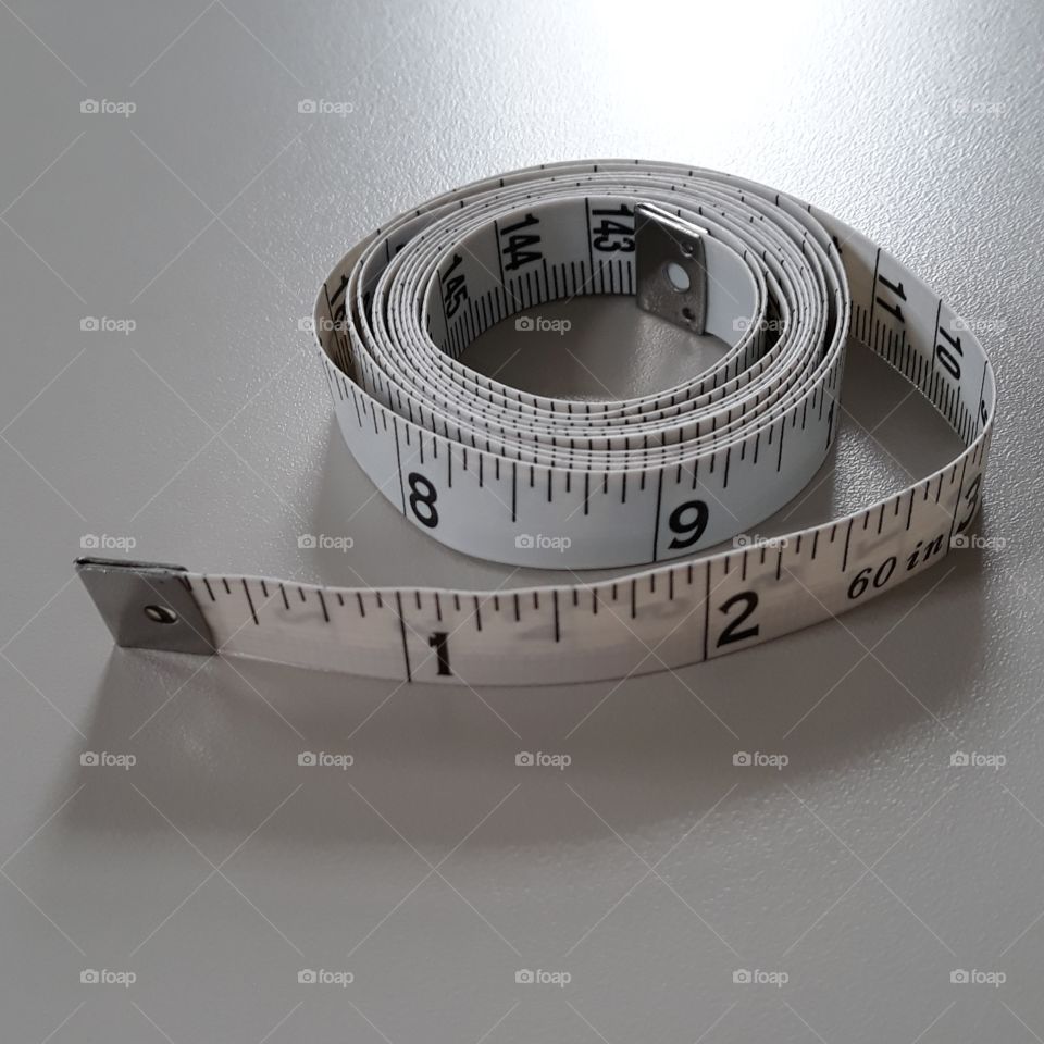 Measuring tape-white and black