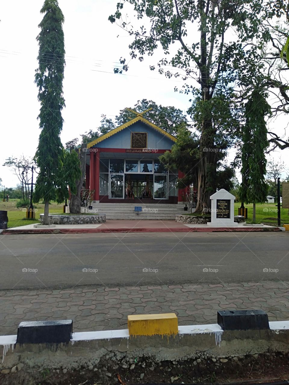 At Kangla, an ancient palace of the Meitei Kingdom, a tourist destination, in Imphal City, Manipur, India, there is HEIJAGANG, a house where there are four boats of unique features,used by the royal families and common people of those days.