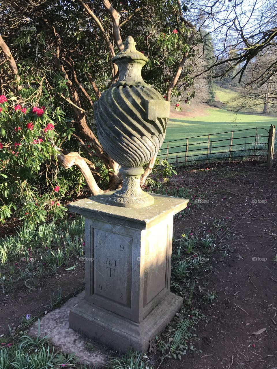 This ornamental feature, guides you to a beautiful piece of Devon treasure.
