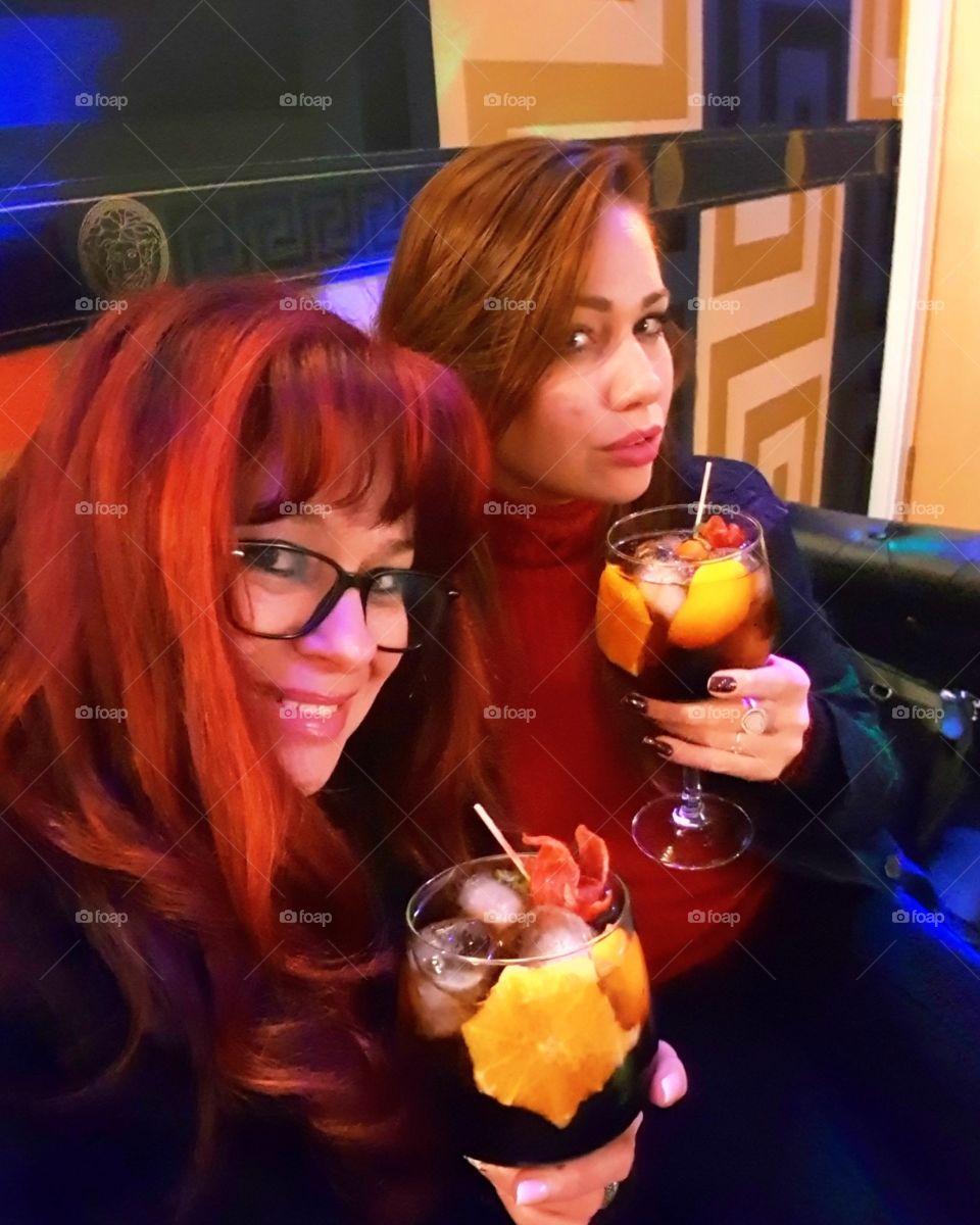 de copas por hay....