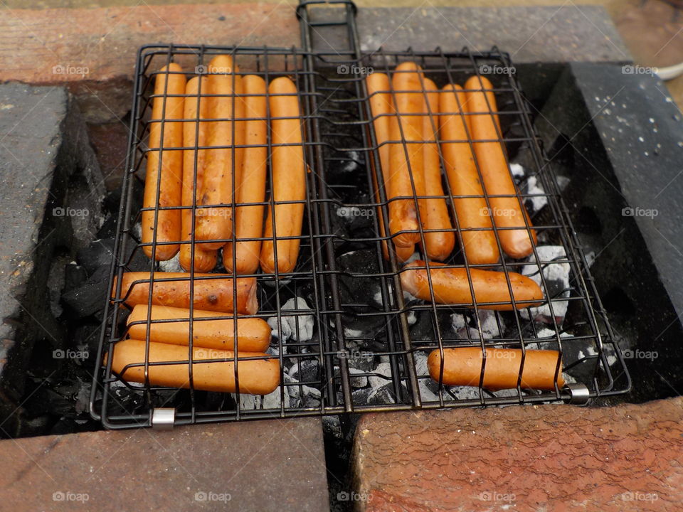 Getting ready to feed kids party guests