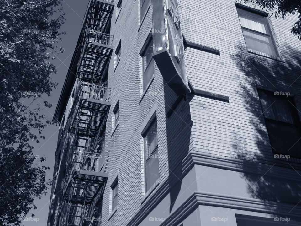 black and white architecture. in downtown Sacramento taking pictures