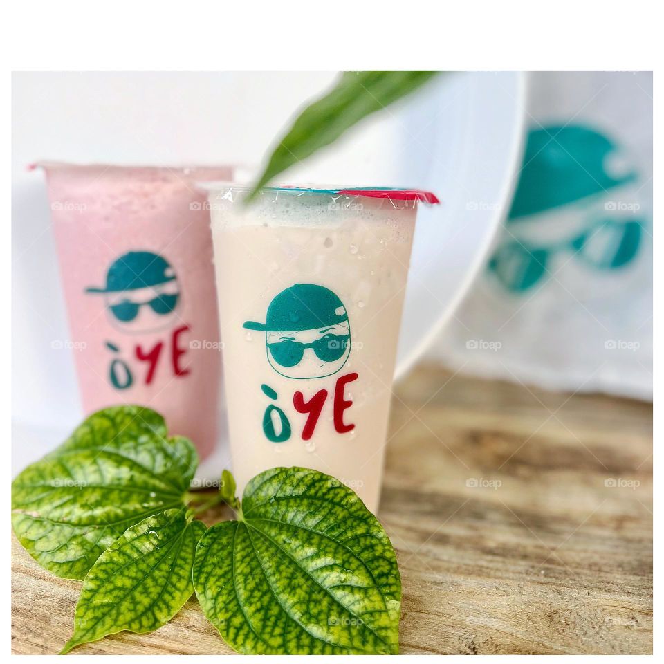 Coconut slushes in berries and original flavours 