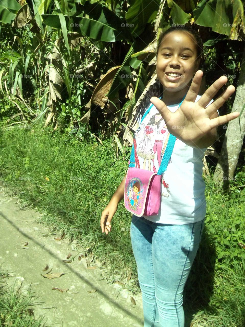 today is a very beautiful day we should all way give thanks . this beautiful picture of this little girl