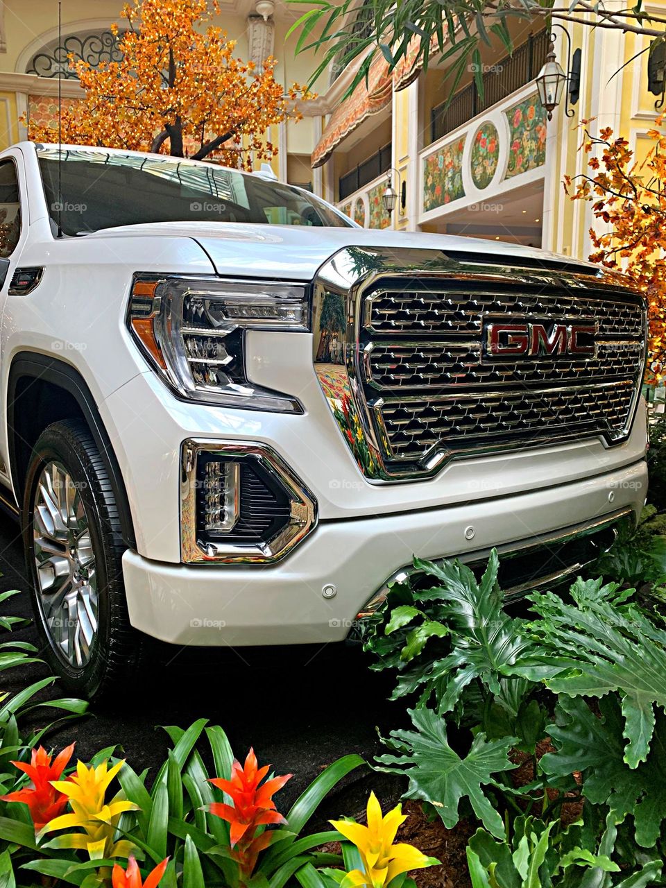 Cars with soul - The 2023 Denali’s DURAMAX eye-catching exterior features many exclusives that help give the vehicle its signature look