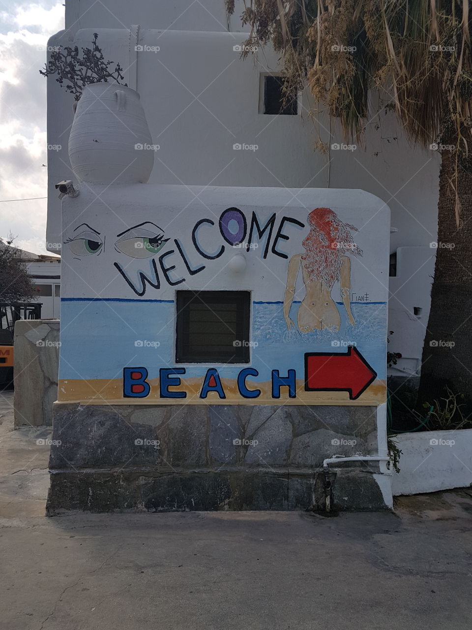 welcome beach mykonos greece