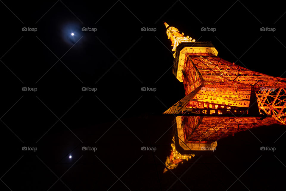 Beautful structure of Tokyo tower in night scene