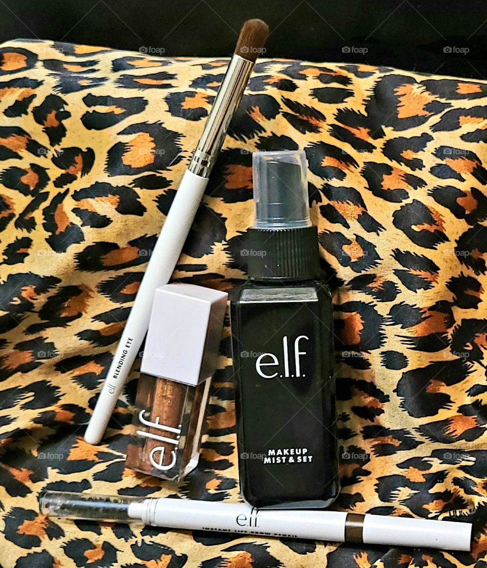 Get into the jungle of makeup