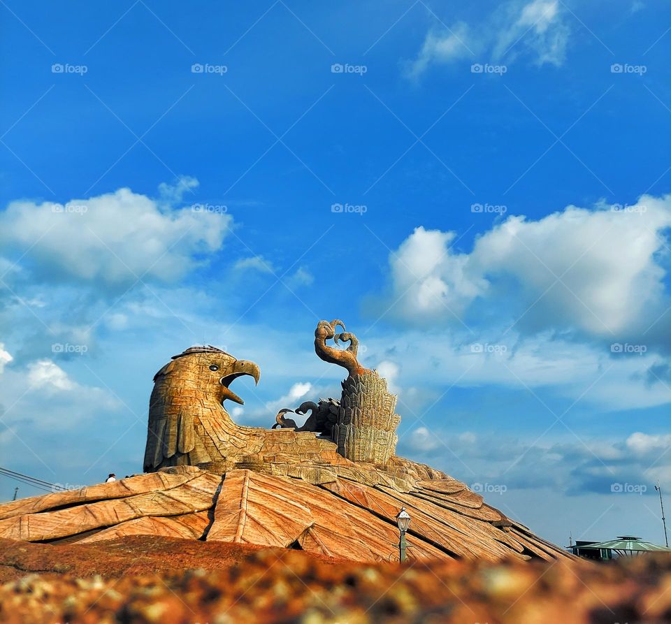 The jadayu statue in kerala, the largest statue of eagle