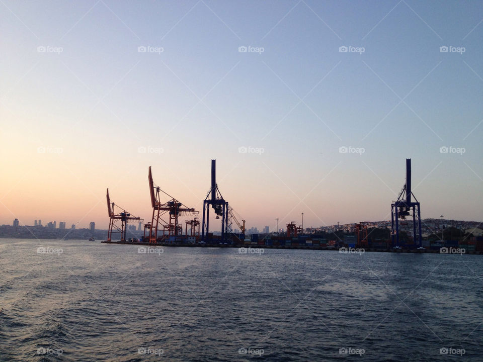 sea dock port crane by nelson.aponte