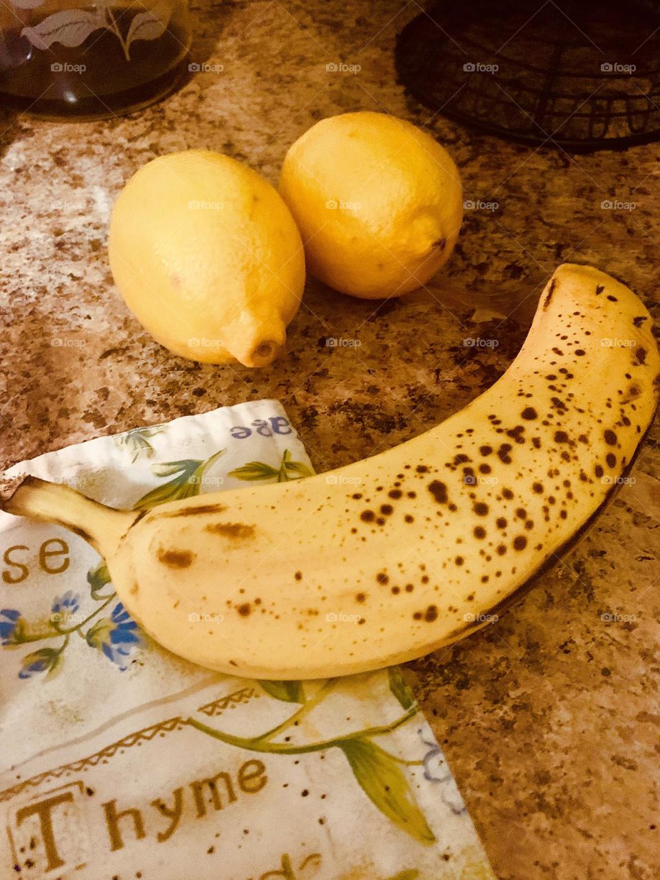 Bananas and lemons 4