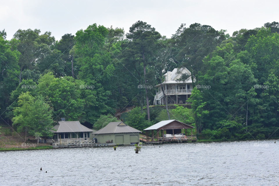 Lake house 