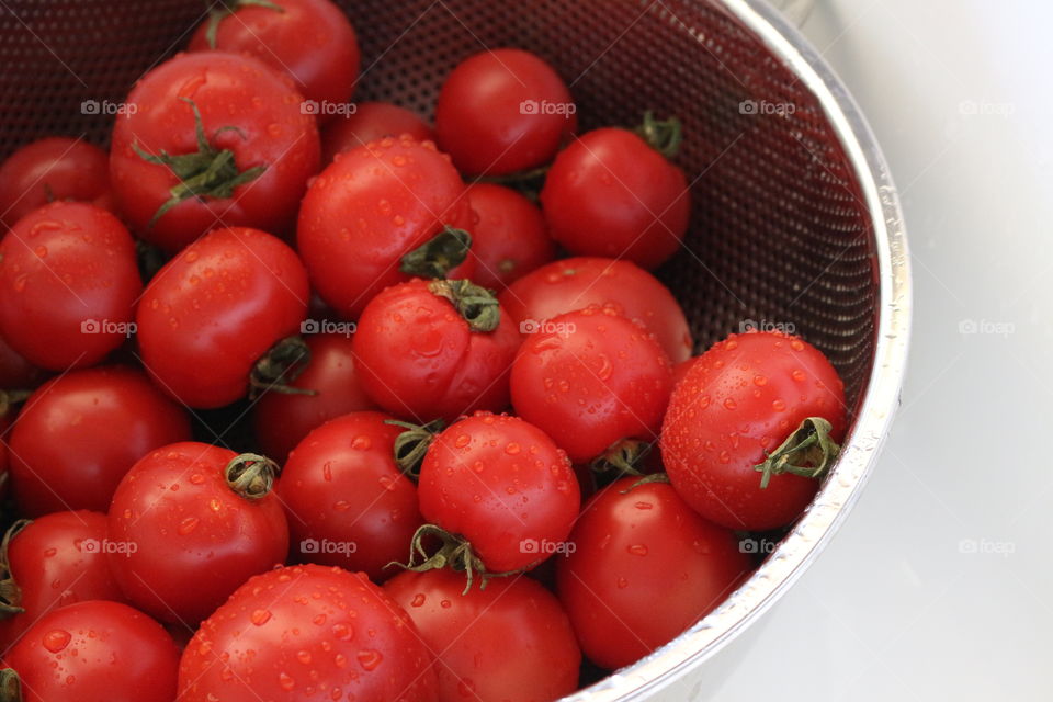 Red tomatoes 