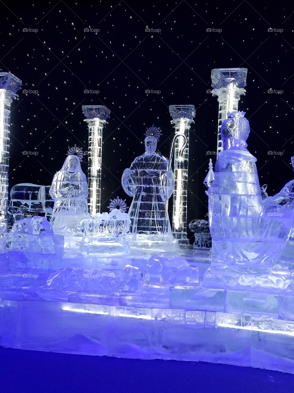 beautiful Christmas ice sculptures