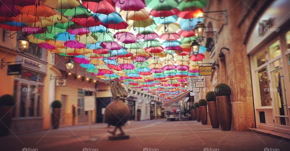 #umbrella #tunnel #paris