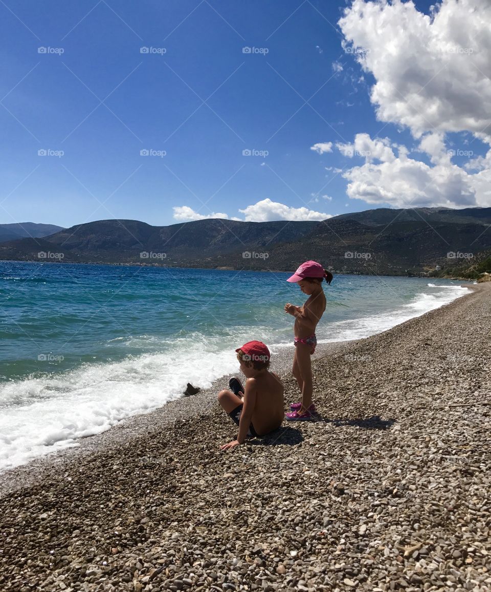 Kids in the sea 