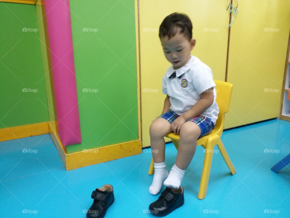 boy with shoes