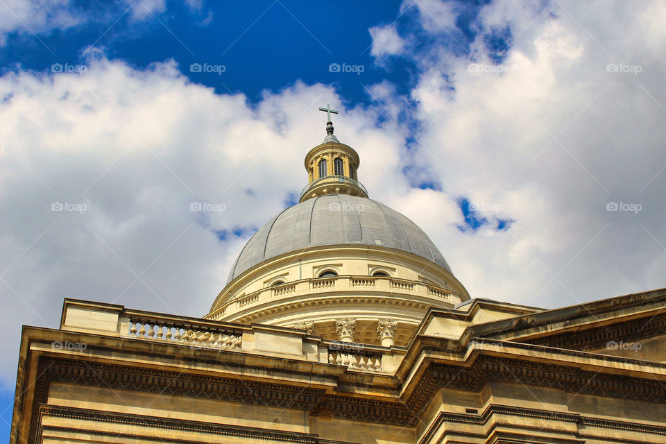 dome of a pantheon in paris