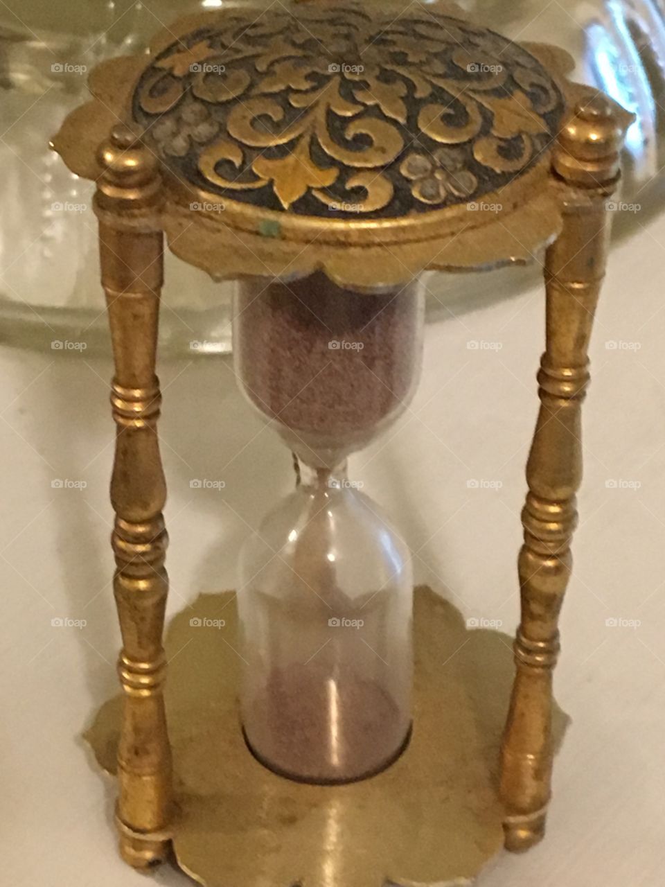 Decorative hourglass 