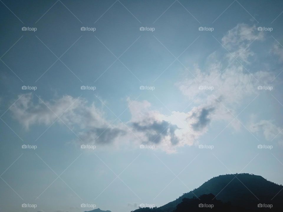 Ravarma VanguvO / Different clouds / Light pink / Gary