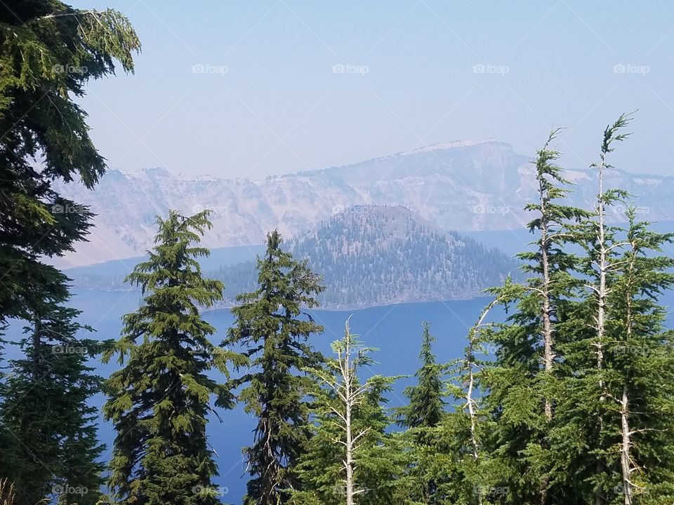Crater lake Oregon