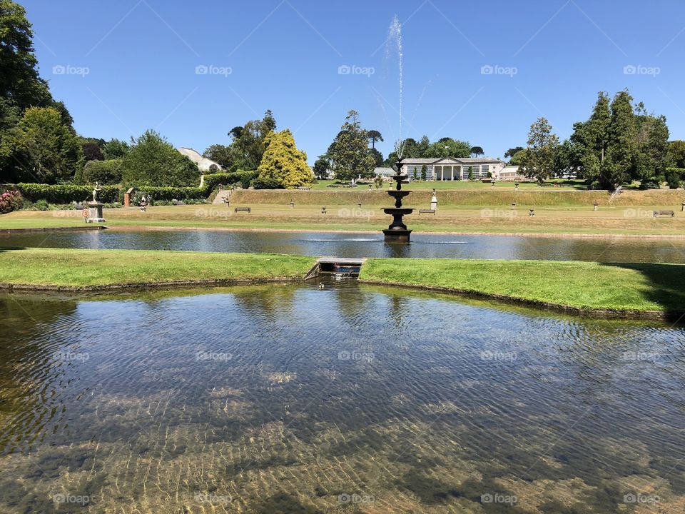 This shot features the beautiful lake as the star attraction, giving another pictorial perspective to this impressive garden.