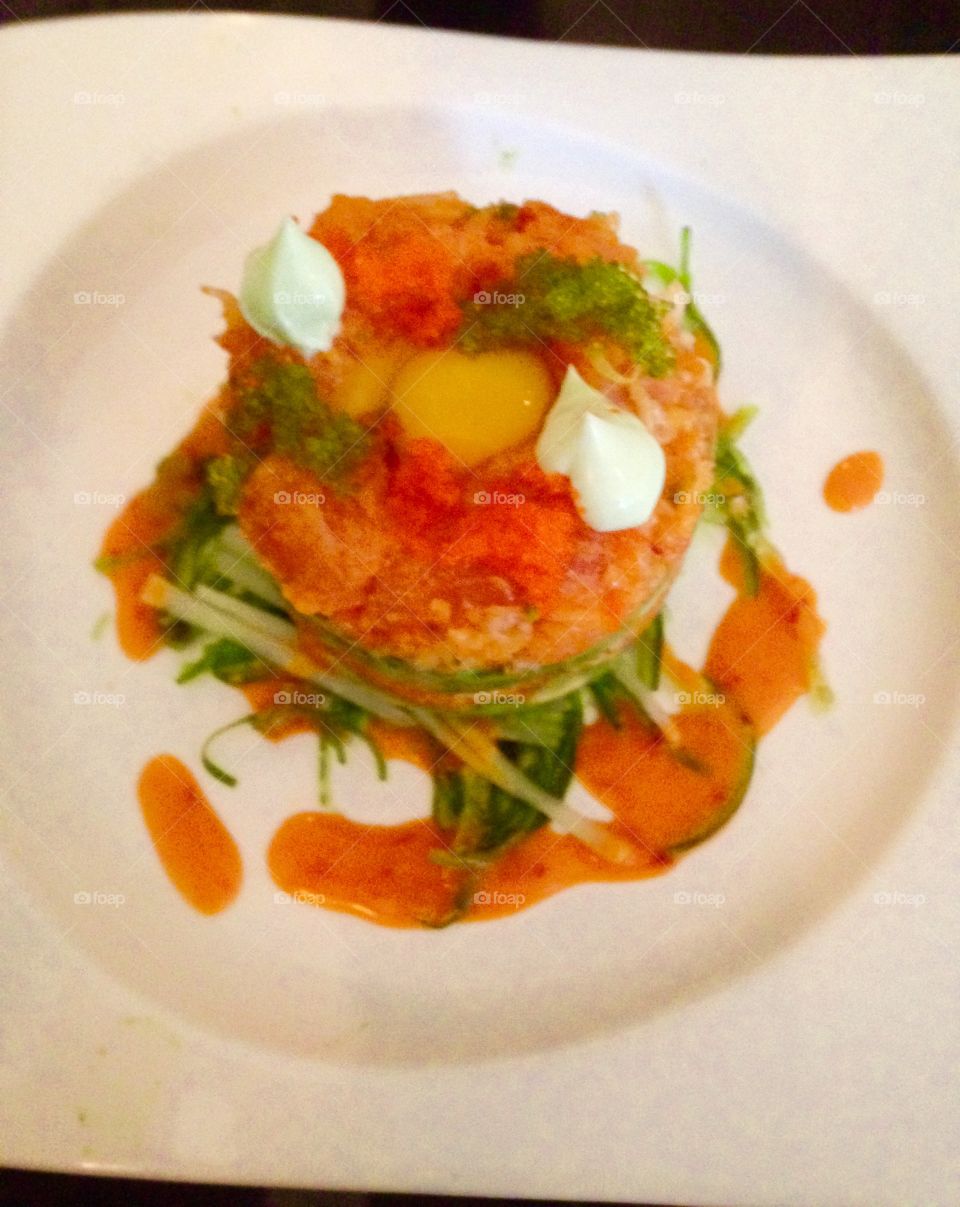 Salmon tartare